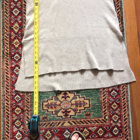 Thick, lush cashmere sweater, no label, no size. Measurements indicate size S - Picture 7 of 8